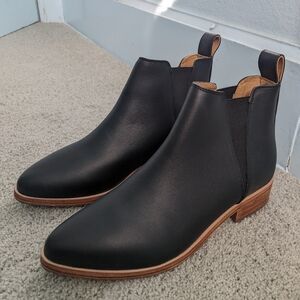 Nisolo Eva Everyday Chelsea Boot Black